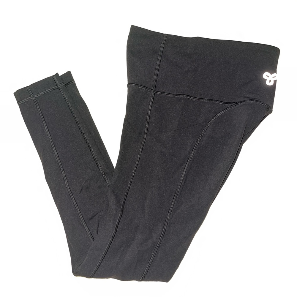 Aritzia TNA Black Leggings with pockets